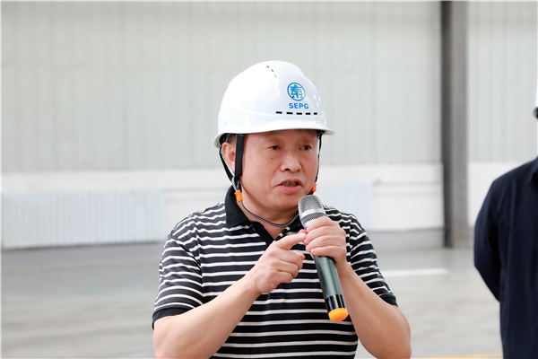 K8凯发集团复工复产促增长项目观摩会议与会人员走进大秦国源三秦环保秦国园区在榆项目