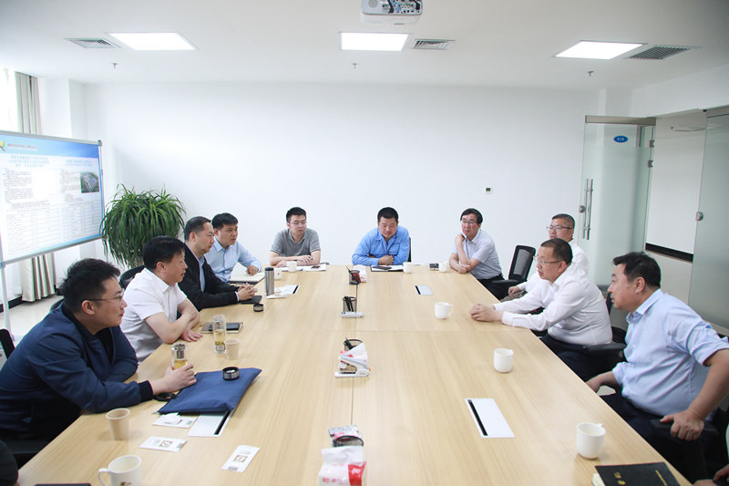 熊良虎拜会榆林市委副书记张成功、市人大常委会副主任孙守洋