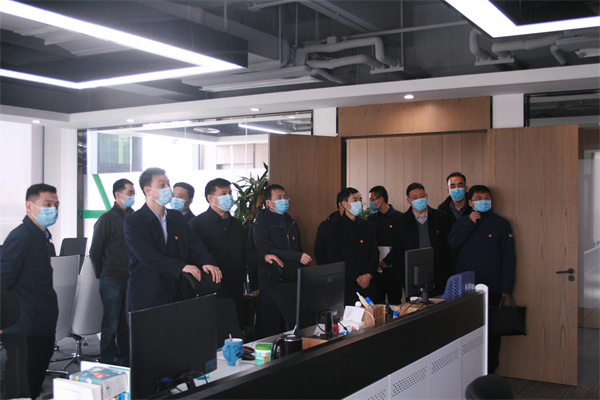 省国资委党委委员、驻委纪检监察组组长贺向东到秦创原K8凯发集团创新中心调研