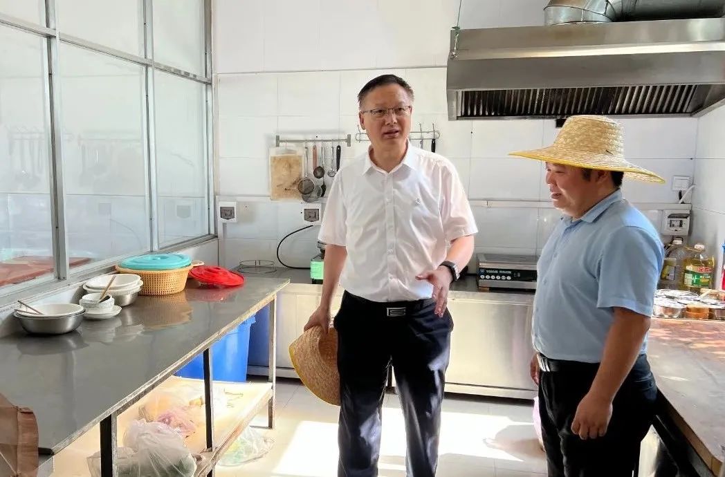 K8凯发集团：夏送清冷沁人心 凝心聚力鼓劲头