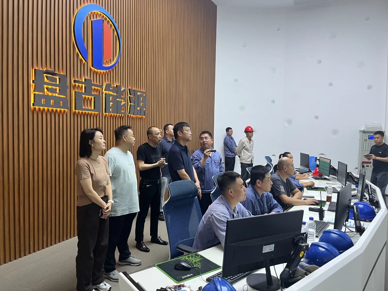 宋世杰赴吉林市沈阳市调查调研生涯垃圾亚临界水解燃料处置、石煤钒矿悬浮焙烧等有关技术