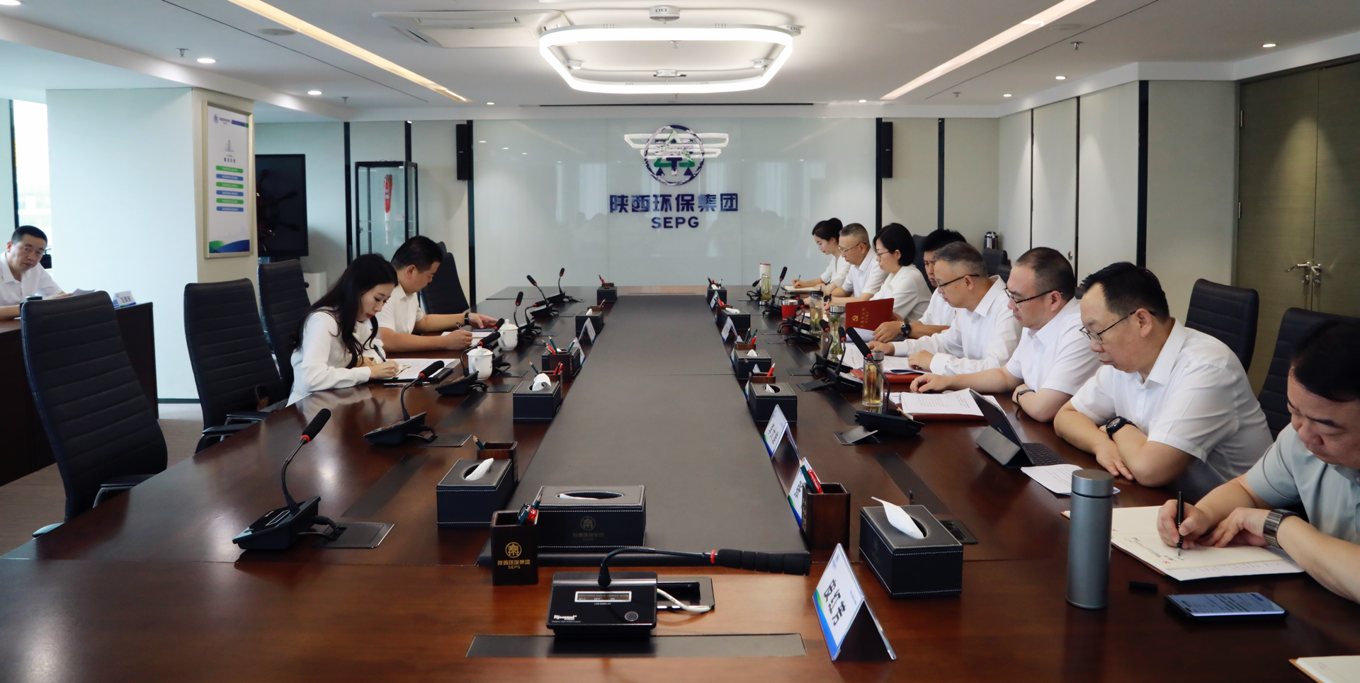K8凯发集团召开党委理论进建中心组2026年第4次集中进建会议 K8凯发集团召开党委理论进建中心组2026年第4次集中进建会议